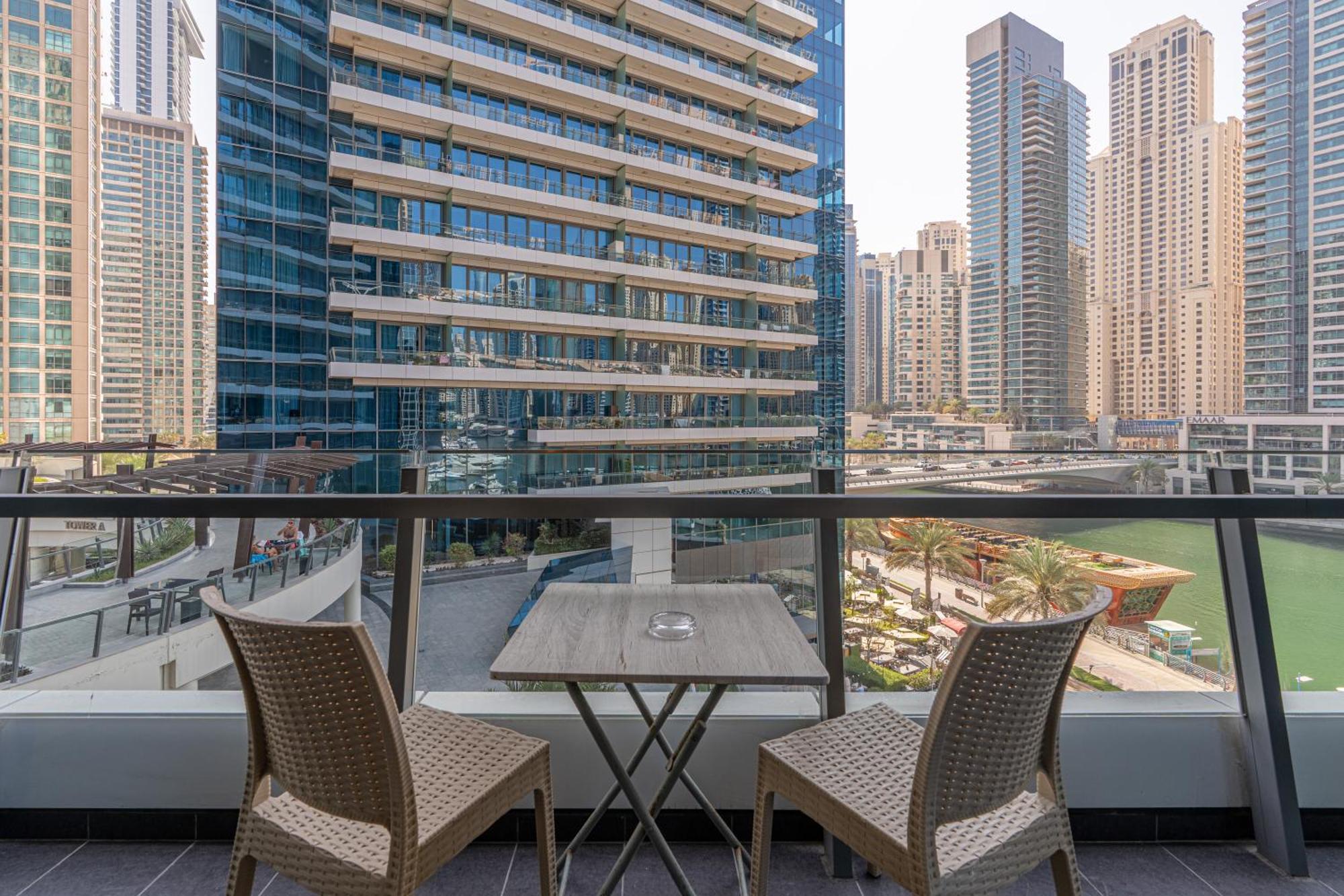 Silverene Towers - Home Of Choice Дубай Экстерьер фото